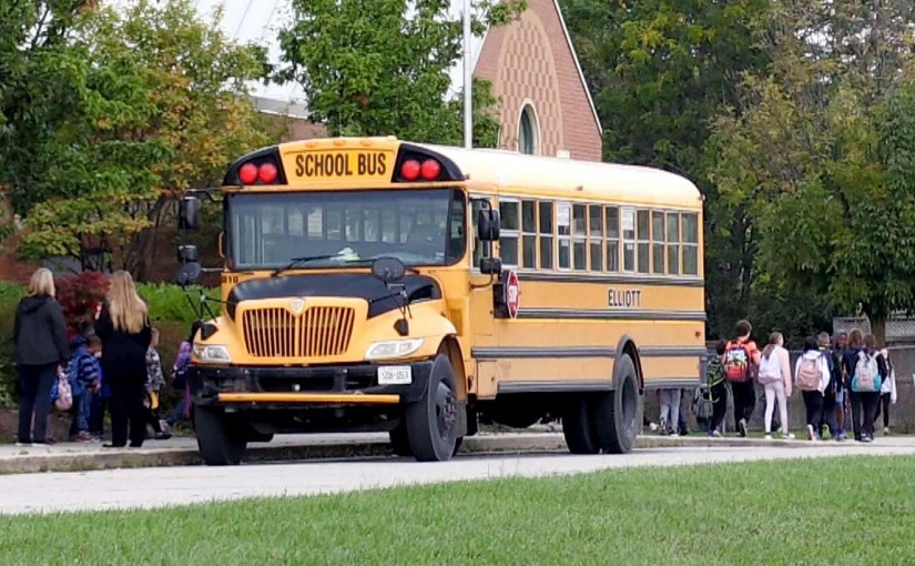 安省校巴延誤與取消問題 料延至本學期末