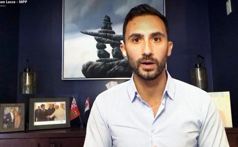 萊切指令安省學校為女皇離世舉行悼念活動