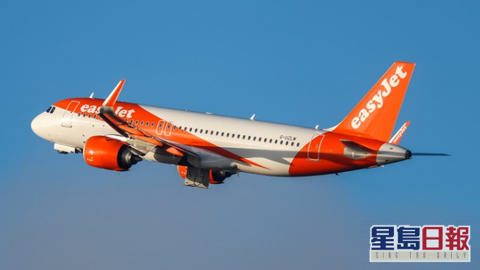 九霄驚魂｜瑞士廉航客機遭雷劈 機翼燒焦需迫降幸無傷亡