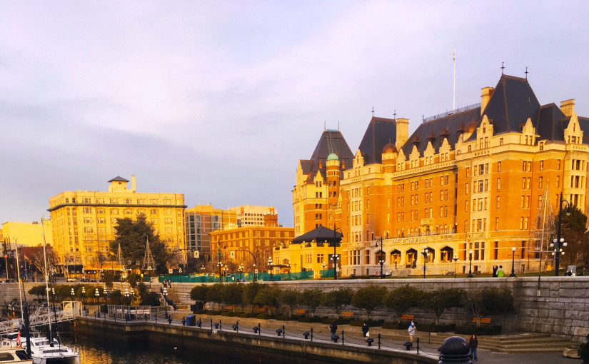 英女皇逝世｜卑詩維多利亞女皇酒店下午茶室格外傷感