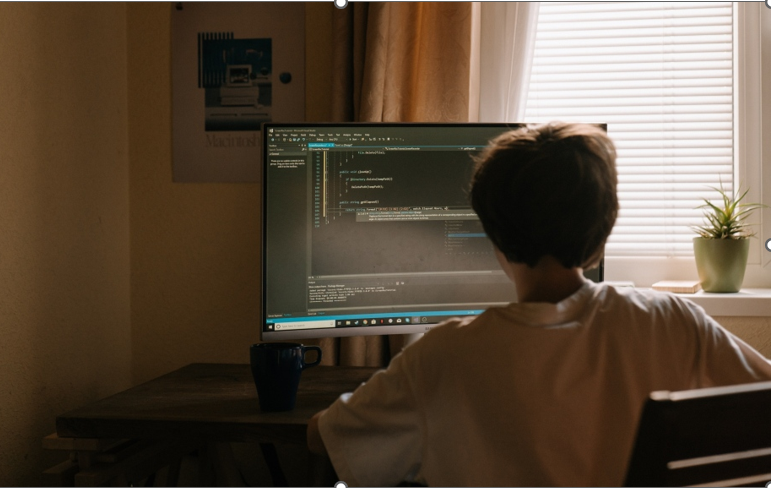 黑客勒索網絡贖金新手法:  威逼事主夥伙或客戶