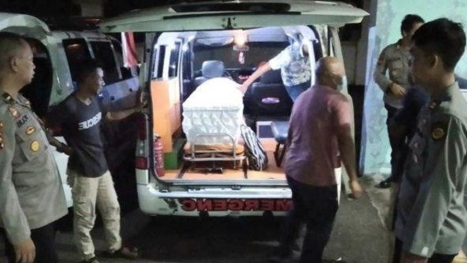 疑服過量壯陽藥 夫妻蜜月激戰雙雙伏屍酒店