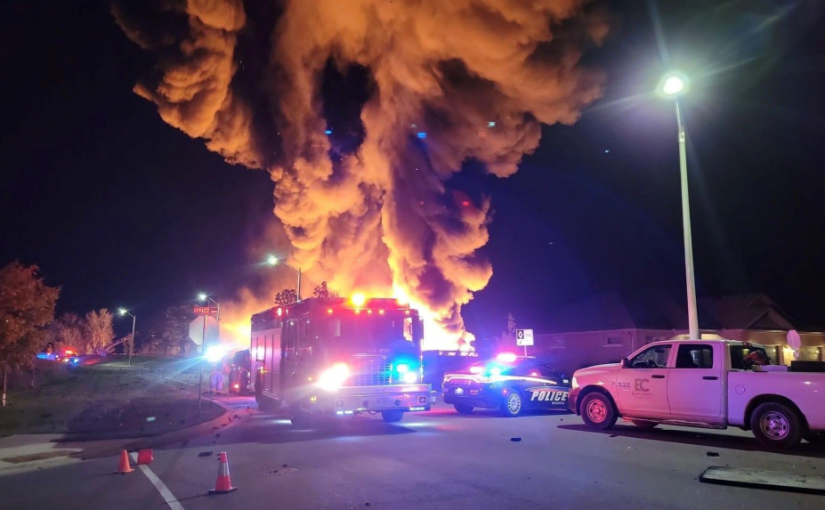 安省貝爾維爾發生大火 150住戶需疏散