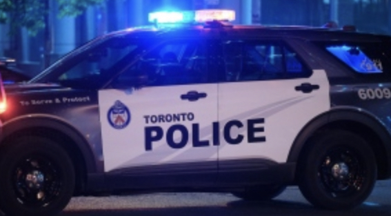 警車北約克發生車禍 兩多市警員受傷送院