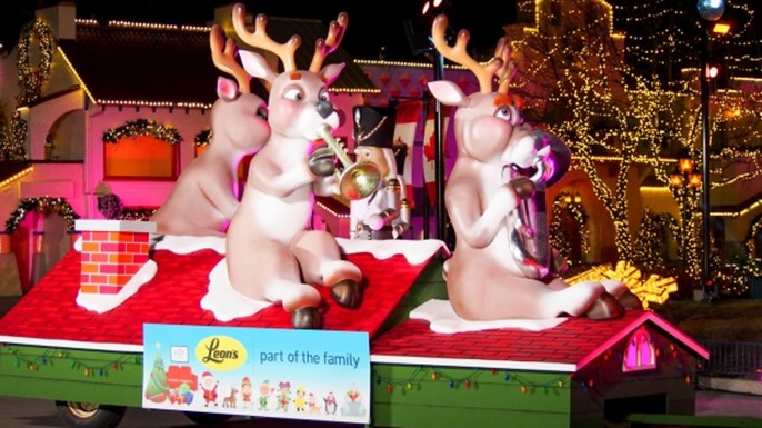 多市聖誕老人大巡遊回歸   增添節日歡樂