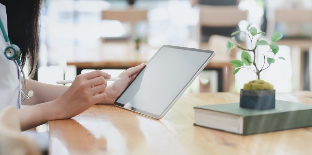 安省調低醫生視像電話問症診金  12,000人簽名反對