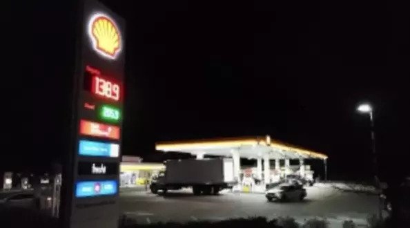 油價還會繼續跌嗎？  能源分析師這樣說