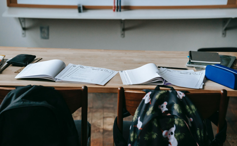 大溫一名華裔教師 經常給學生播恐怖片被停職