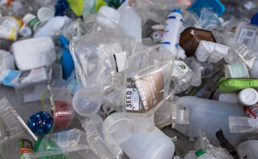 加拿大本月中開始禁止製造和進口這些一次性塑膠產品