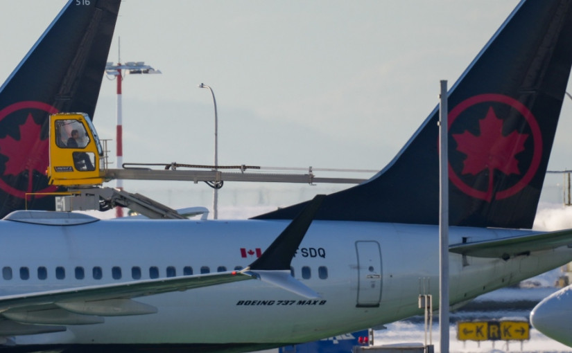 溫哥華機場仍受暴雪影響 建議提前檢查航班