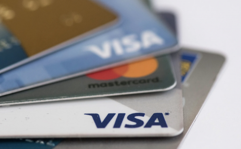 大溫女店員往自己信用卡「退款」涉詐騙被捕