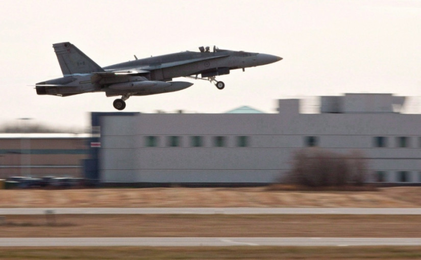 渥京召見叢培武譴責中國間諜氣球飛越美敏感地區