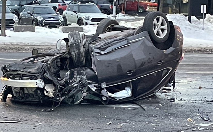 男子涉醉駕/藥駕多市東端闖車禍   重傷送院