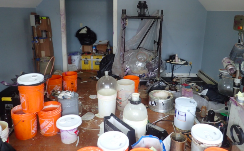 列治文和高豪港都有！大溫警搗破製毒工場  繳價值近800萬元現貨