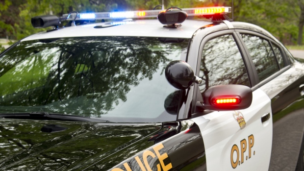 鐵騎士凌晨高速公路失控撞入路牌殞命