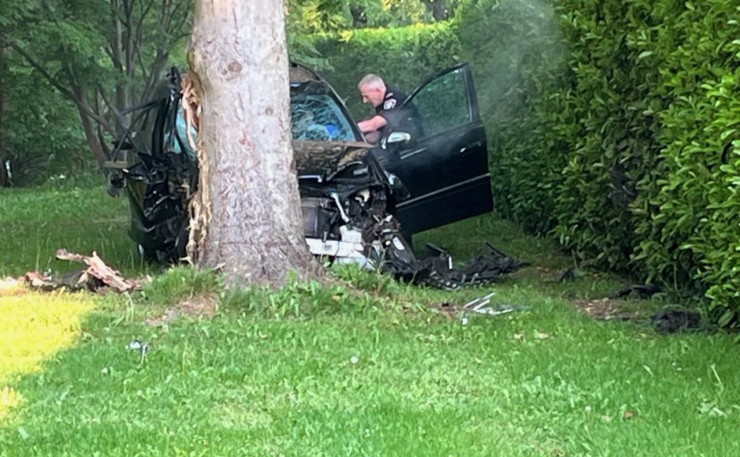 溫島66歲女司機駕SUV剷上人行道撞死市政工人