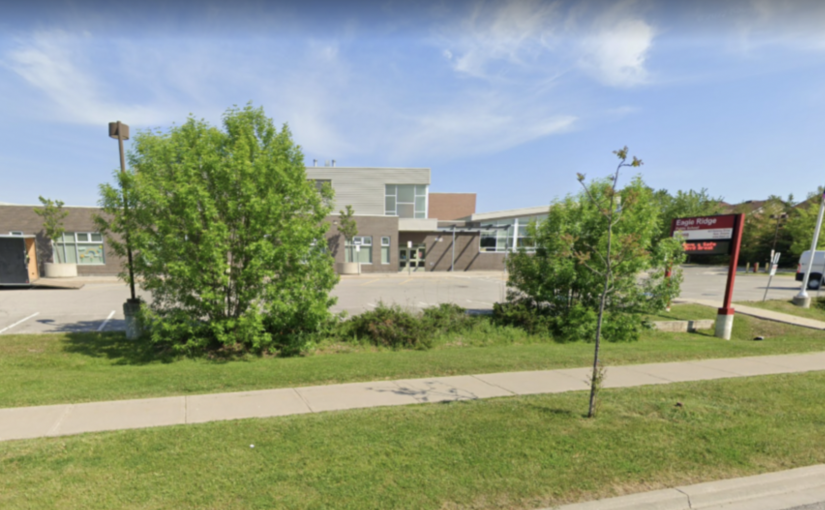 公立學校驚現種族歧視傳單 