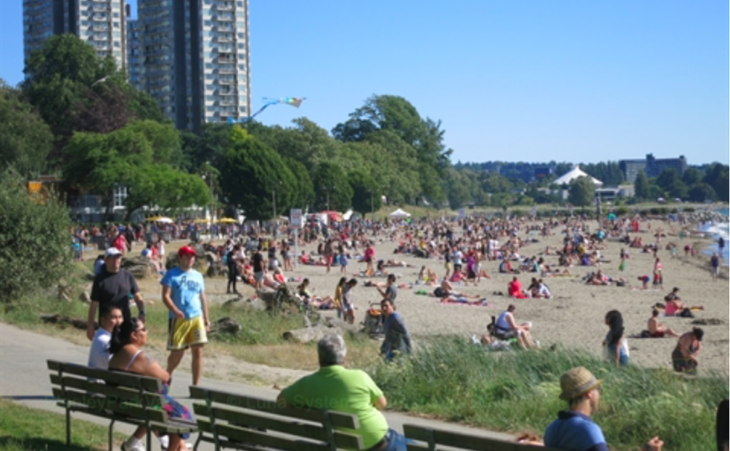 溫哥華英灣海灘「按摩師」眾目睽睽性侵女子  警籲知情者挺身