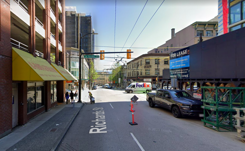 溫哥華市中心帳篷凌晨丙烷氣罐爆炸引發火災