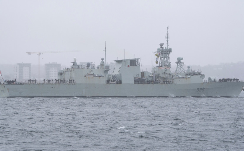 加美海軍艦隻罕見聯合穿過台灣海峽