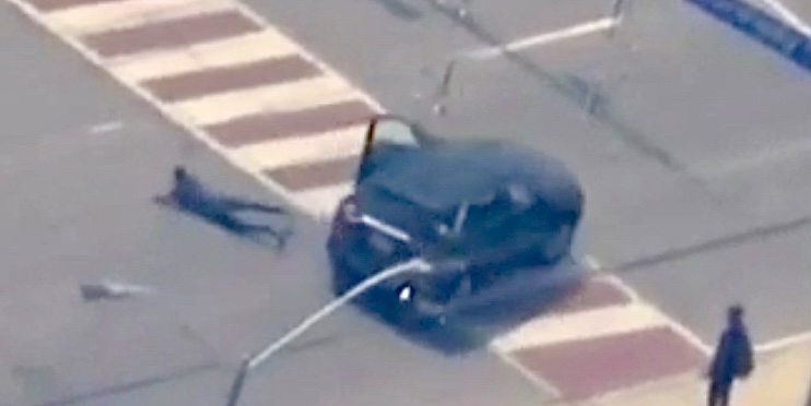 【有片】密市暴力劫車全過程曝光  受害司機行車中被拋車外