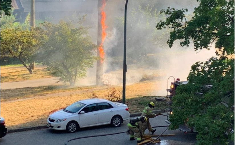 天乾物燥汽修廠起火電線桿冒火  大溫城市消防員日夜忙撲救