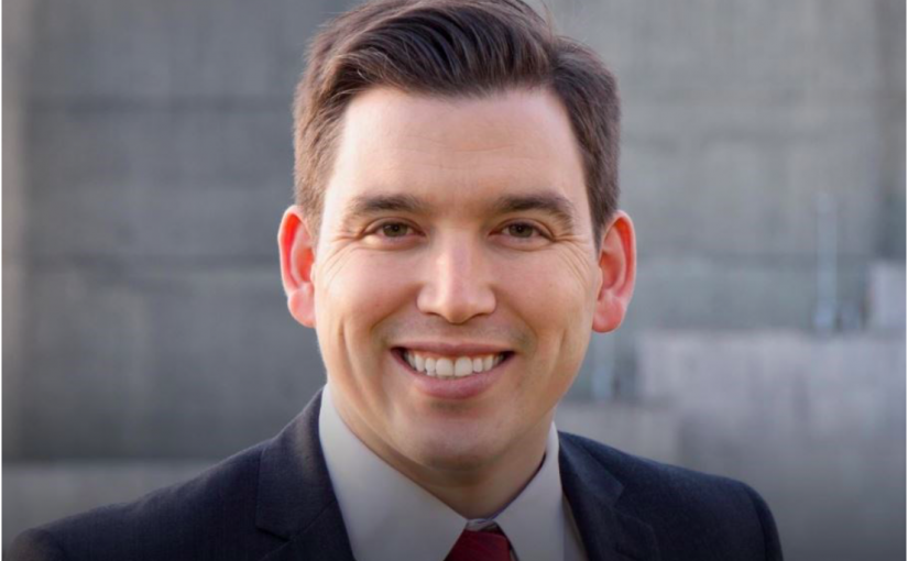 本拿比北-西摩國會議員黃志峰入新內閣  任聯邦公民服務部長