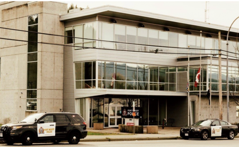 摩托車手逃避檢查撞警車 警察監管機構介入調查