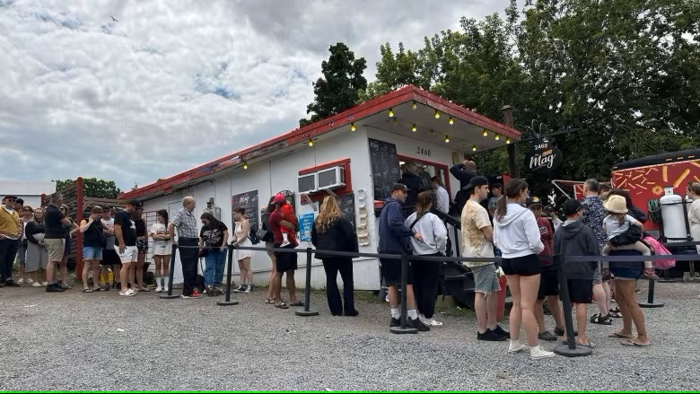 抖音視頻帶旺滿地可poutine店    食客排長龍買肉汁薯條