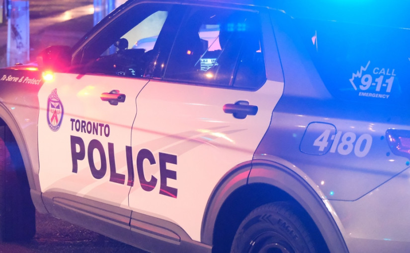 男子深夜被刺成重傷 嫌犯在逃