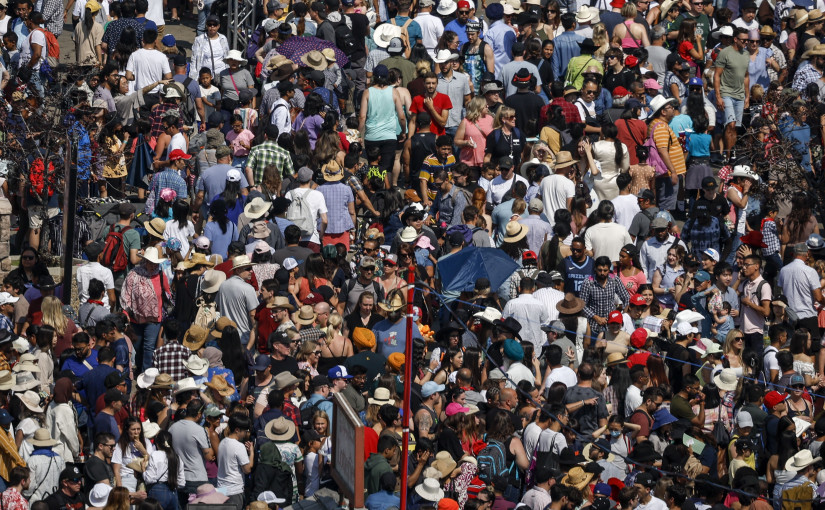 【自摑嘴巴】統計局大幅修訂非永久居民人數 大增100多萬