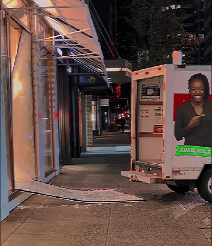 貨車撞爆名店卡地亞櫥窗是否發生劫案？警方有解說