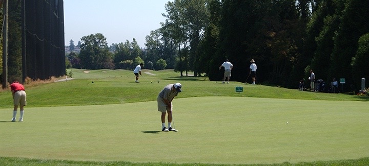 學者為溫哥華解決住房開藥方  提議高球場蓋樓房