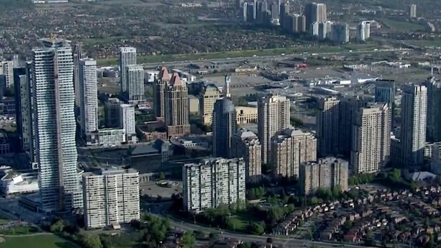 市議會否決密市四單元房屋挨轟    渥京表關注