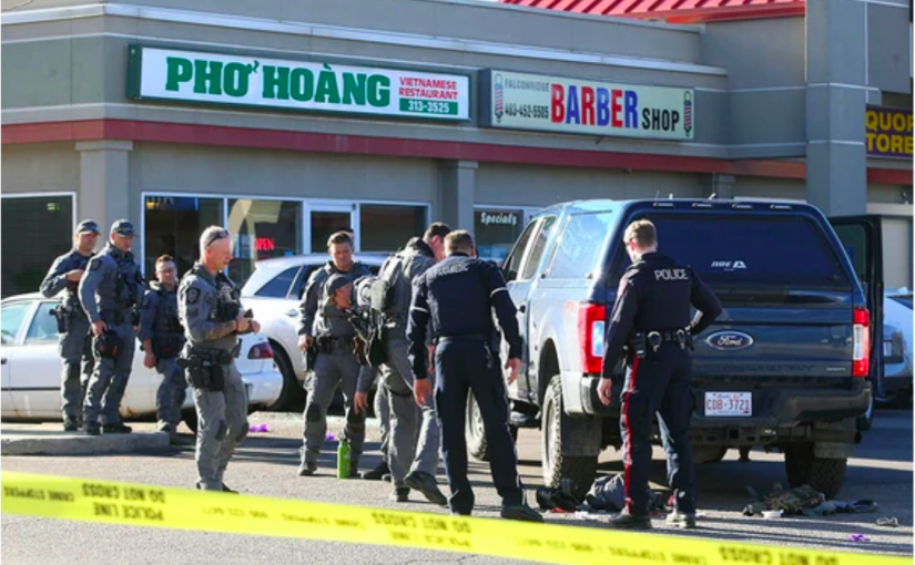 卡加利購物中心發生警匪駁火  警員受傷  嫌犯死亡