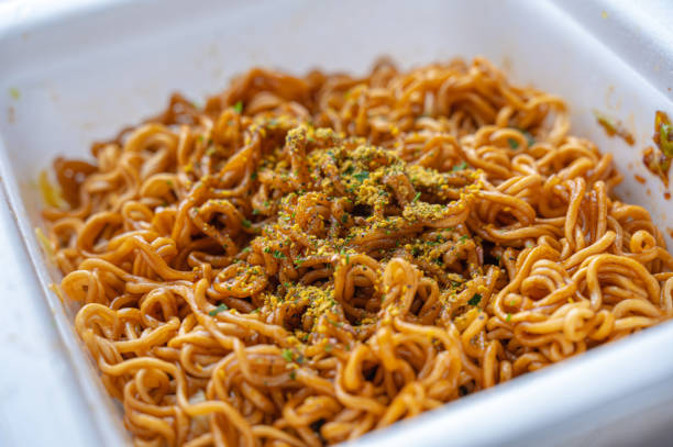 失眠因為即食麵汽水？睡前勿吃6類食物 營養師揭易肥易失眠