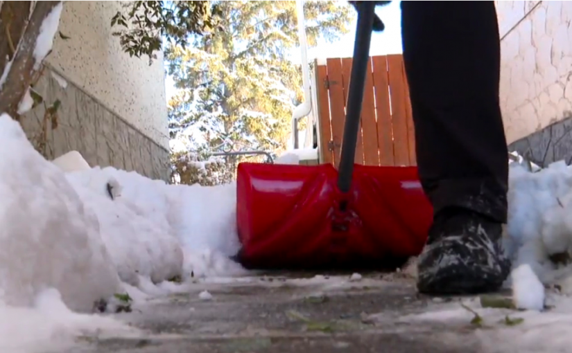 人行道剷雪不是「清除」  溫哥華屋主打贏城市附例訴訟