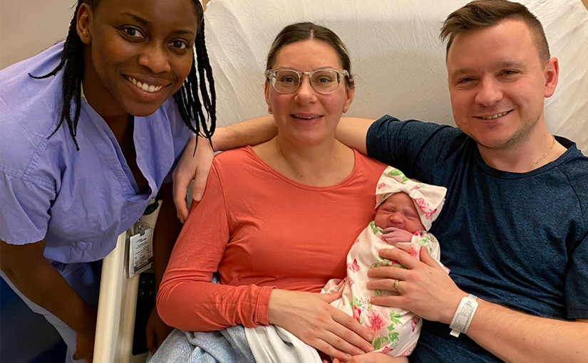 元旦BB二埠搶閘出世 父母人工受孕 名字當時得令