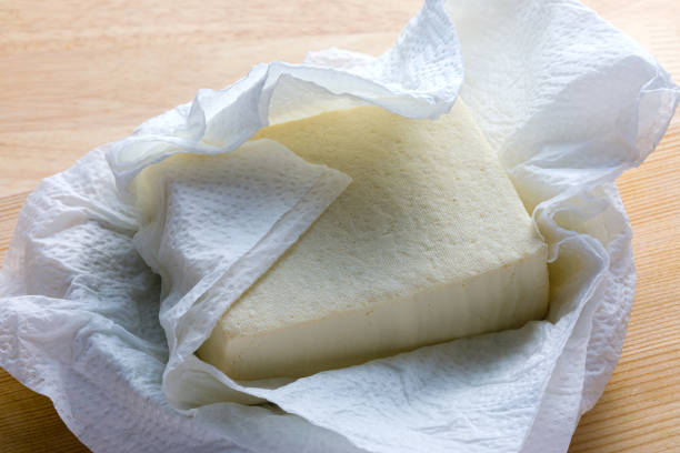 年紀大腰痛/眼矇/記性差 吃蛋黃豆腐可改善？營養師教改善年老6大問題