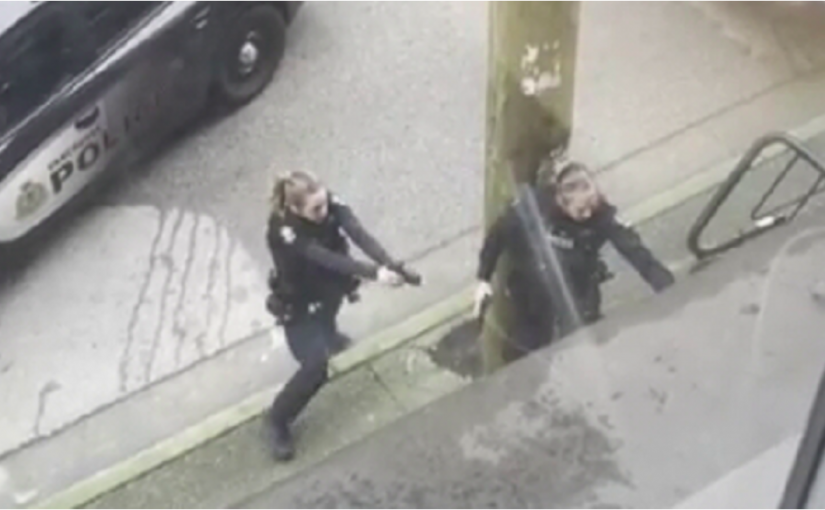 溫哥華市中心「一名男子持刀追人」將其刺傷  男嫌被拘