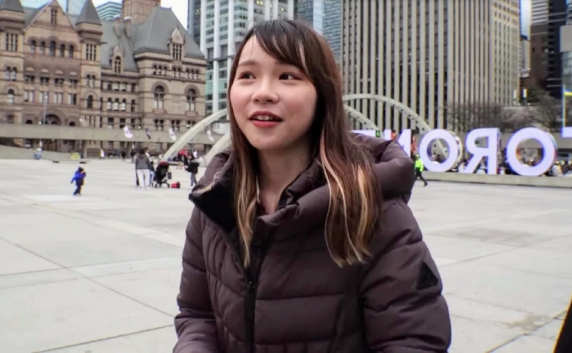 周庭現身彌敦菲臘廣場接受日媒專訪 明言不向加國尋求庇護