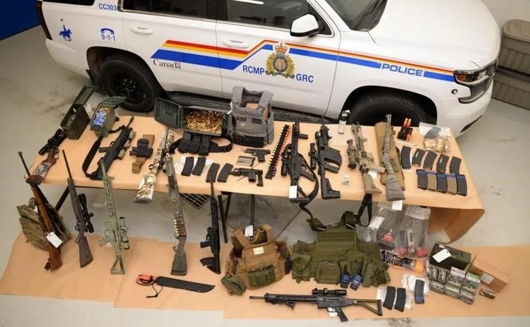 被控圖謀殺警男子聲稱害怕中共逼害 卧底女警被指藉調情套料