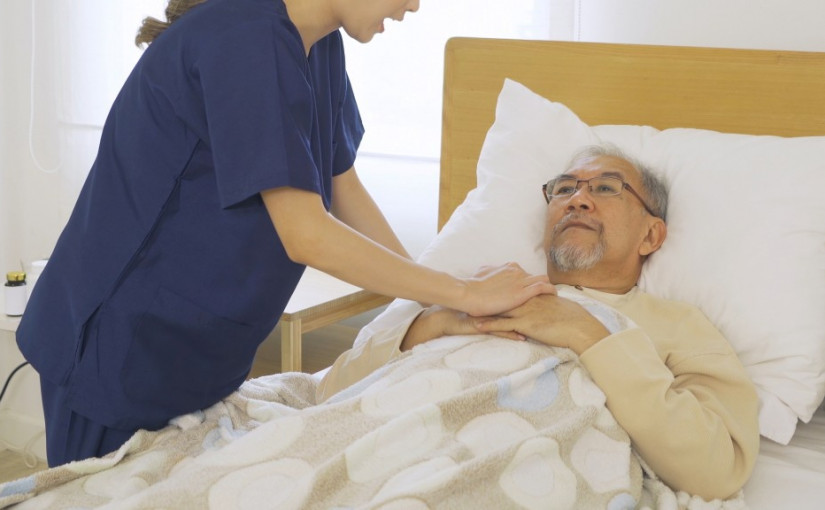 長者常臥床易患壓瘡嚴重恐流膿！7類人也高風險？香港消委會教成因/症狀/護理方法