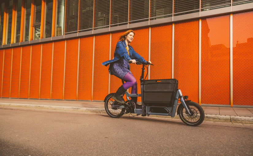 科技| 提名年度最佳貨運單車 幾秒即折疊成一半尺寸