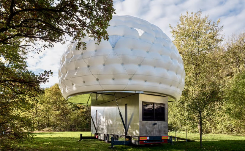 科技|拖掛式微型屋擴展生活空間  充氣上層容納最多六人入睡