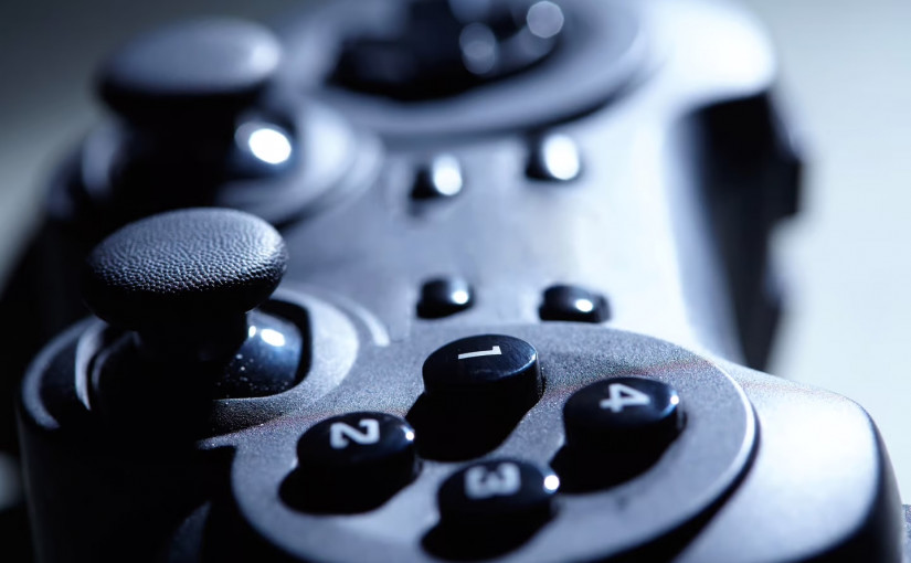 科技|日製世界最小電子遊戲 虛擬飛船移動真實物體