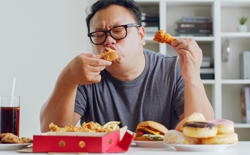 26歲男三餐常吃2食物 手無力揭腦中風 增患4大病風險 附自測症狀方法