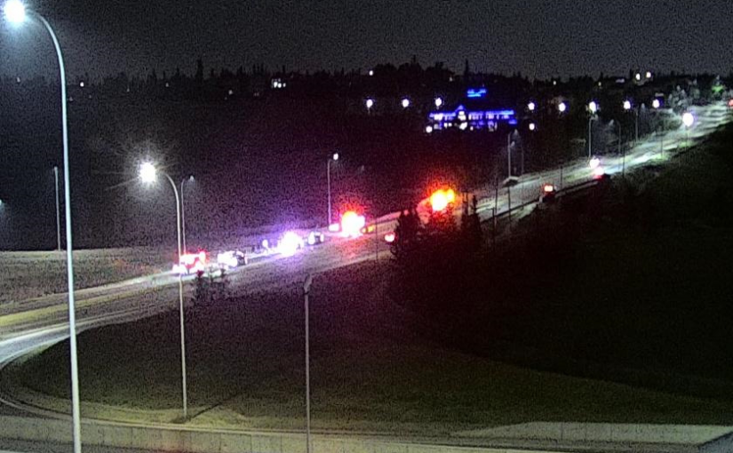 卡加利一名乘客從行駛中的車輛墜落  生命垂危