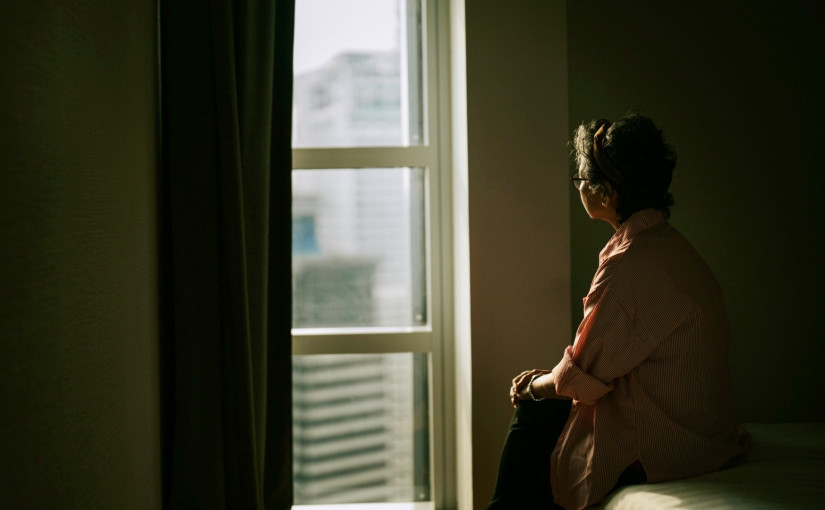 腦退化症｜40歲起腦細胞始退化 哈佛揭4大惡習加速大腦萎縮 不愛社交也易腦退化？