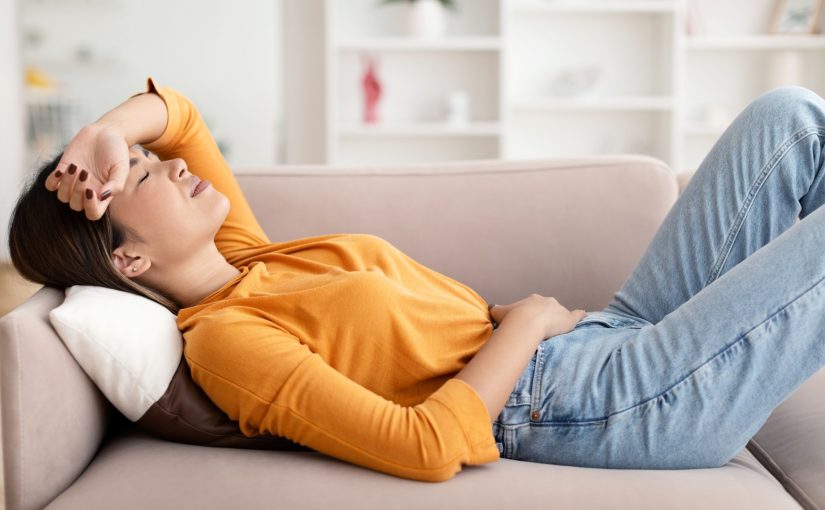 經期更容易肚痛腹瀉3大原因 營養師教吃4類食物止腹瀉/改善經痛 飲熱朱古力有效嗎？